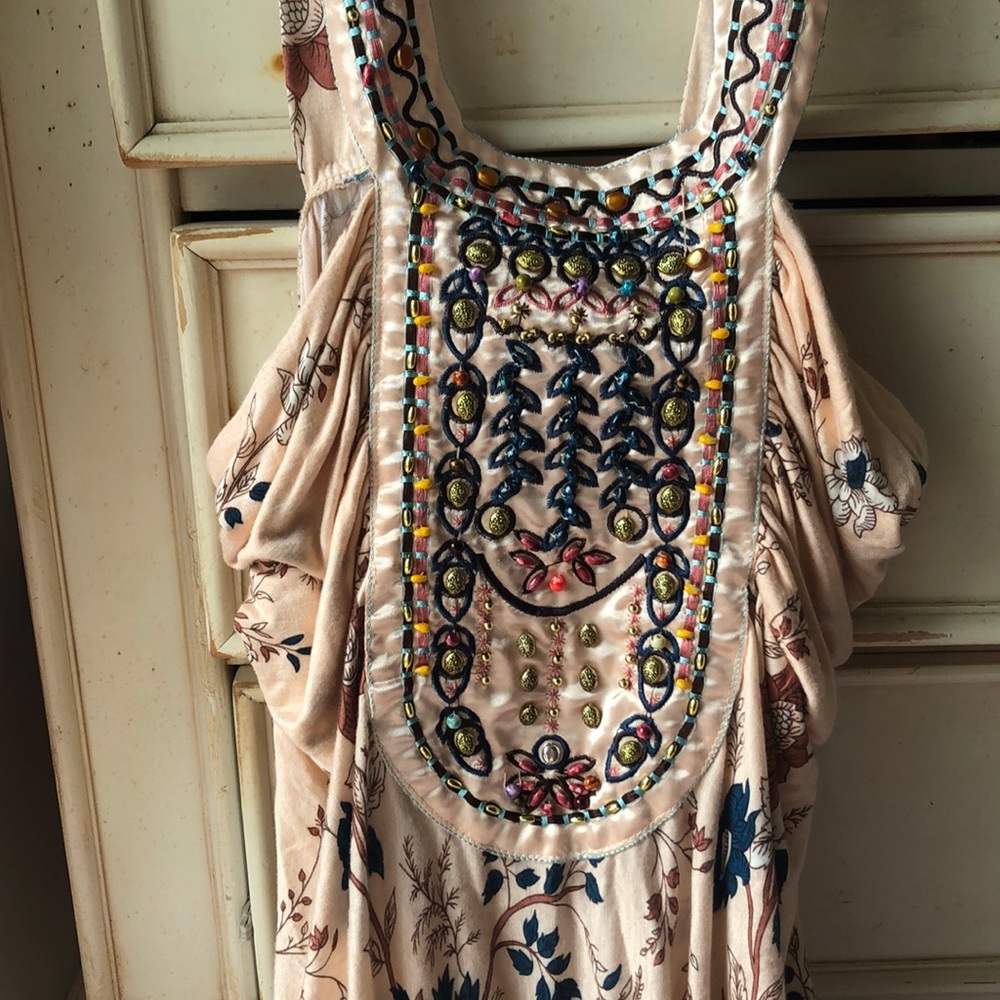 Beautiful beaded around the neck top